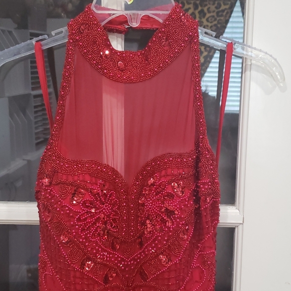 Beautiful Prom/Formal Dress - Picture 3 of 8